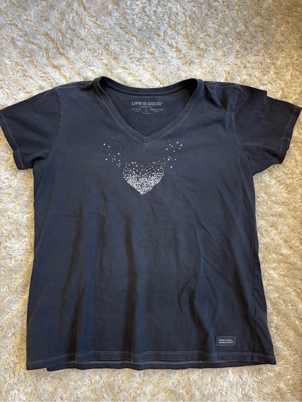 Life Is Good Black V-Neck Tee with Heart Graphic - Large - Picture 7 of 9